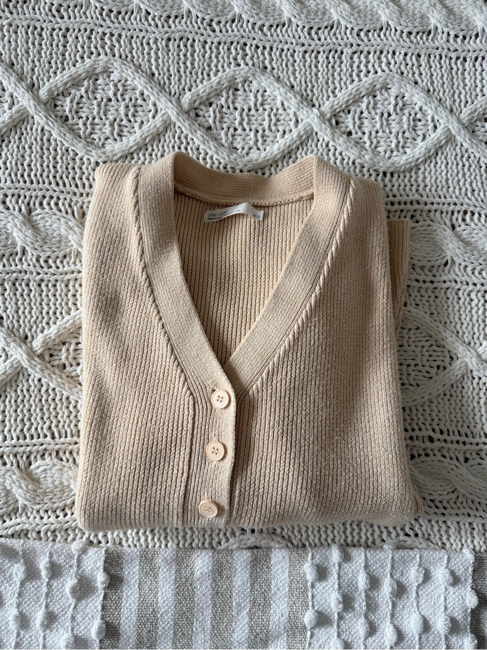 OAK + FORT Cream Button V-Neck Cardigan